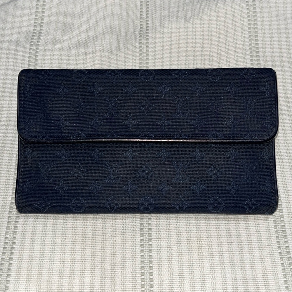 Authentic Louis Vuitton Navy Mini Lin Flap Wallet